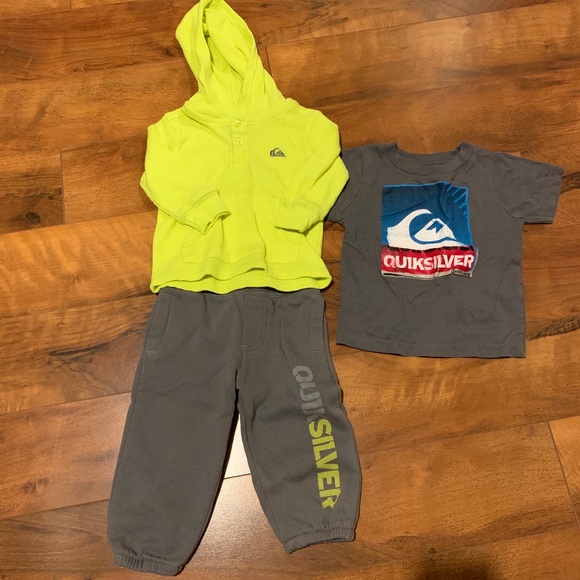 Quiksilver Other - NWOT Quicksilver 12 month Boys 3pc Outift